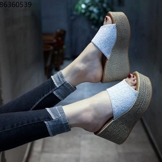 Sloping shoe anti -slip Korean version of fashion slope heel lady sandals