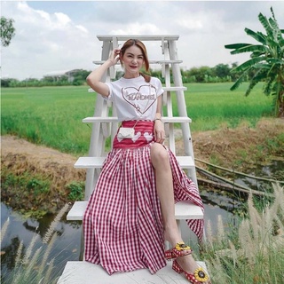 Ticha เซ็ทเสื้อยืดสีขาวลายหัวใจมาคู่กับกระโปรงตัวยาวบานสีแดงสุดน่ารัก รุ่นนี้ร้านแนะนำมากๆค่า ใส่ฟินนาเล่มาก