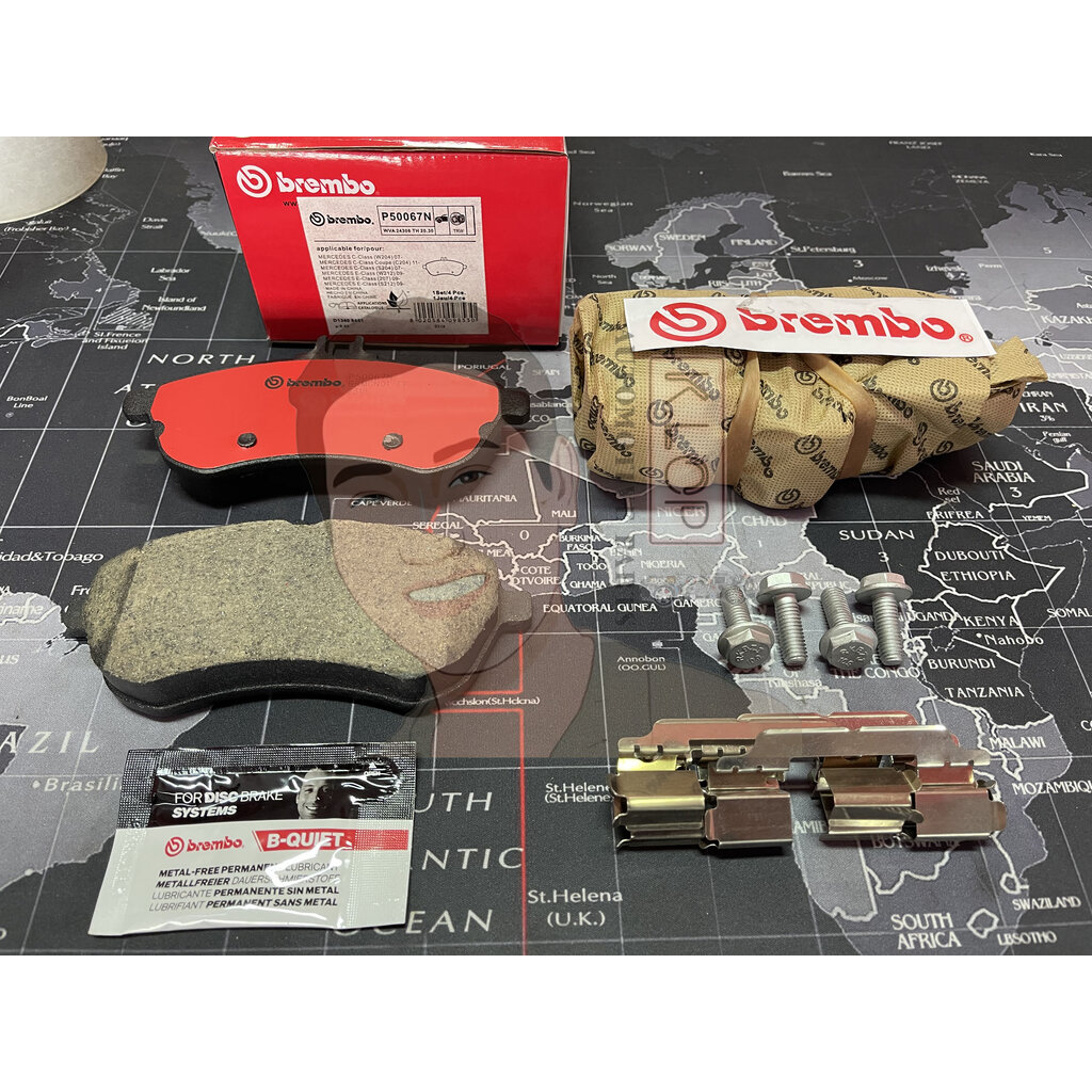 P50 067N ผ้าเบรกหน้า (BREMBO Ceramic) BENZิ C W204 (200 220 300 200KOM 200CGI 200CDI 250CGI),C-Coupe