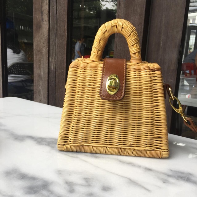 กระเป๋าหวาย Cecil***