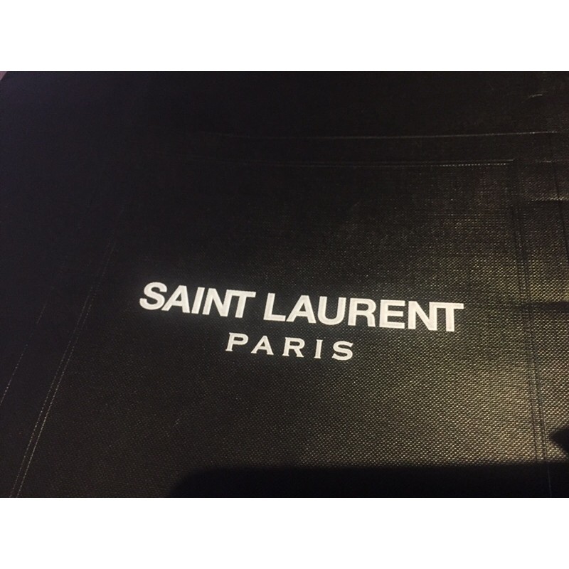 ถุงกระดาษSaintlaurentสีดำหรูสวย