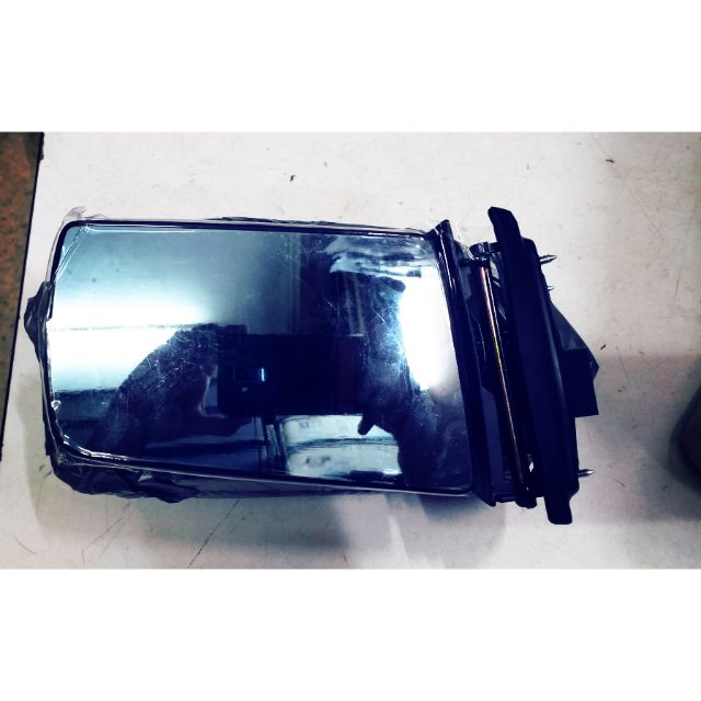 กระจกมองข้างขวา c220 C180Mercedes benz รุ่น ธรรมดา พับไม่ได้ 5แบน(202TR/210TR)
