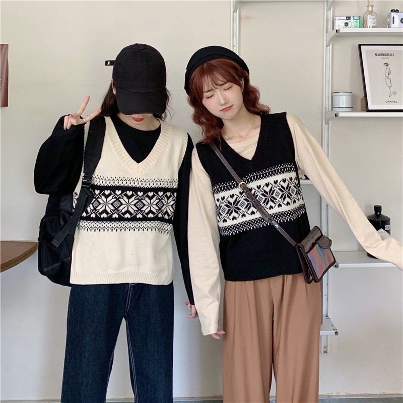 เสื้อกั๊กไหมพรมลายวินเทจ