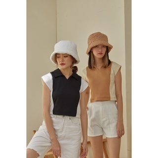 W011 - เสื้อ crop คอปกแขนล้ำ
