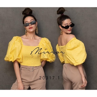 (2353)เสื้อแขนพอง ช่วงตัวแต่งสม็อครอบตัวยืดได้เยอะช่วงแขนแต่งพอ ใส่ขึ้นไหล่จะเป็นคอเหลี่ยม  หรือจะใส่เป็นปาดไหล่ก็ได้