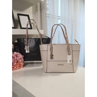 GUESS WOMEN LARGE TOTE BAG กระเป๋าถือ//สะพายไหล่ ทรง Tote