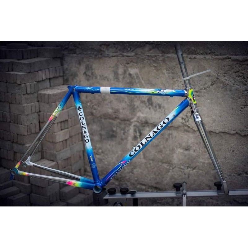 เฟรมรถจักรยาน​เสือหมอบ​เหล็ก ยี่ห้อ colnago รุ่น master x-light​  สี blue art decor size 49 only one