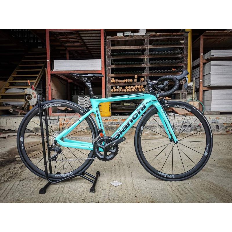 Bianchi aria
Complete shimano 105

แอโร่ แรงๆ