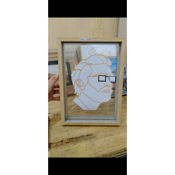 FLOATING FRAME A4 (PIGURA)