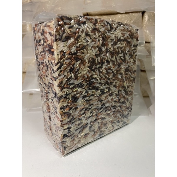 ข้าว 4 ชนิด ใหม่ทั้งหมด แพ็คละ 1 กิโลกรัม