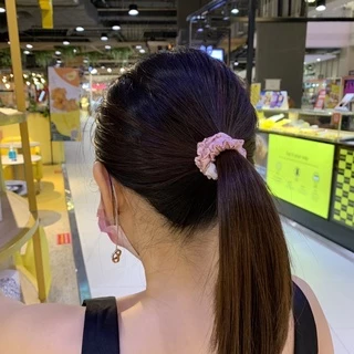 (1ชิ้น ไซส์เล็ก – Mini) ยางรัดผมผ้าไหมมัลเบอร์รี่ Ella Mulberry Silk Scrunchies
