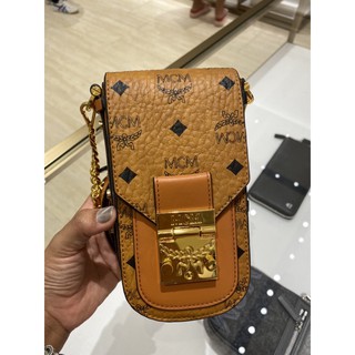 MCM phone crossbody พร้อมส่งที่ไทย