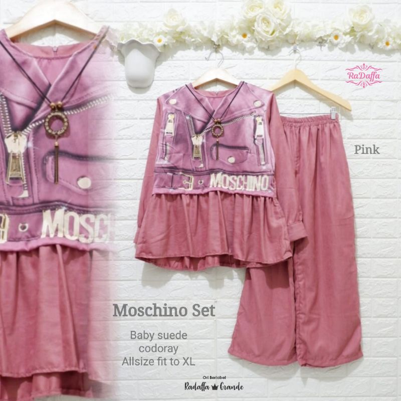 ชุด Moschino********