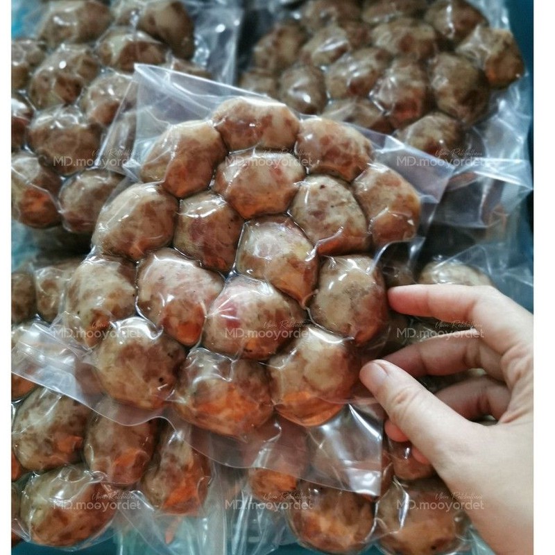 ไส้กรอกหมู /เนื้อ อีสาน ไม่มัน ไม่เลี่ยน สดใหม่ไร้สารกันบูด