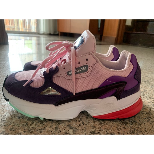 adidas falconใส่ครั้งเดียว 2500