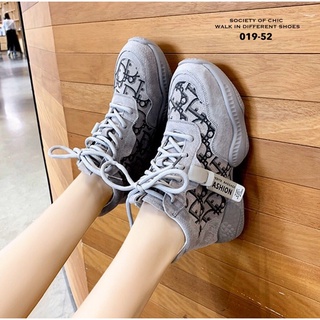 019-52 รองเท้าผ้าใบหุ้มข้อ น้ำหนักเบาใส่สบายเท้า