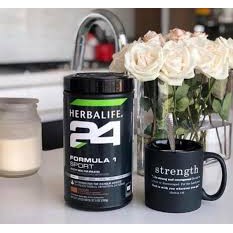 Herbalife H24 F1 Sport เครื่องดื่มโปรตีนจากนมผสมวิตามิน แร่ธาตุและใยอาหาร กลิ่นวานิลลา Herbalife