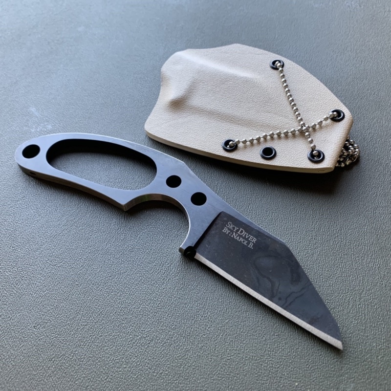 KRM Performance Sky Diver (Size L) Life Color Custom by Napol B. มีดห้อยคอ