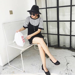 #สินค้านำเข้า Stripe t-shirt with black mini dress