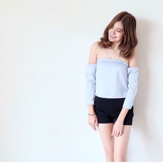 ส่งต่อ! เสื้อเปิดไหล่ brand paleng_boutique