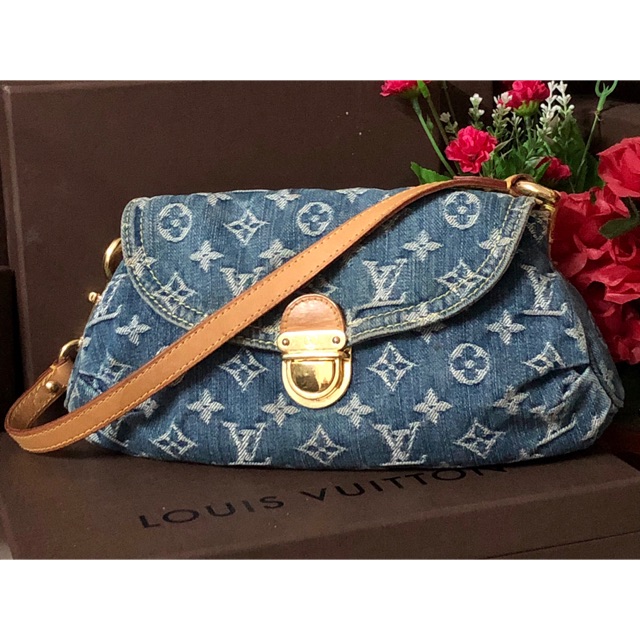 Lv denim pochette แท้