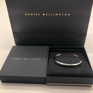 Daniel wellington cuff silver