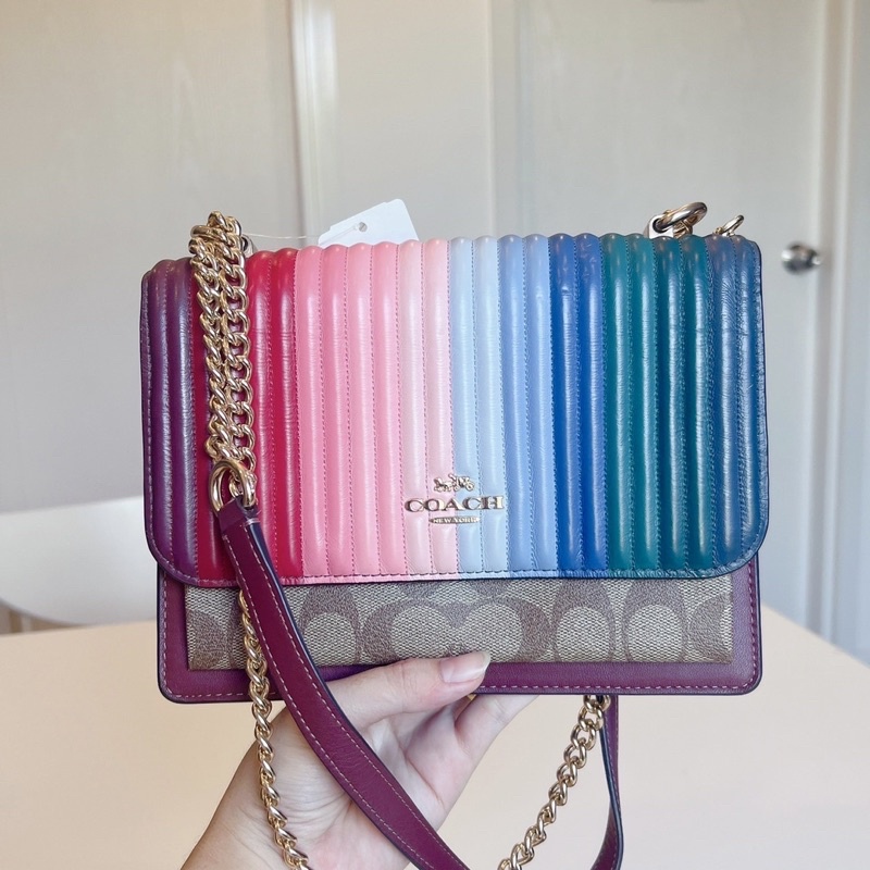 👑ผ่อน0%แท้100%👑 กระเป๋าสะพาย  KLARE CROSSBODY WITH RAINBOW LINEAR QUILTING (COACH C1446)