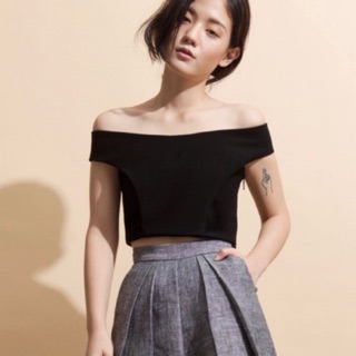 Mitr wearblack off shoulder crop top