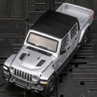 Jv64010 โมเดลรถปิ๊กอัพจําลอง 1:64Jeep Wrangler Gladiator ขนาดเล็ก