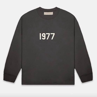 เสื้อยืดแขนยาว Essentials Fear of God 1977 Iron Long Sleeve Teeใหม่พร้อมส่ง ของแท้