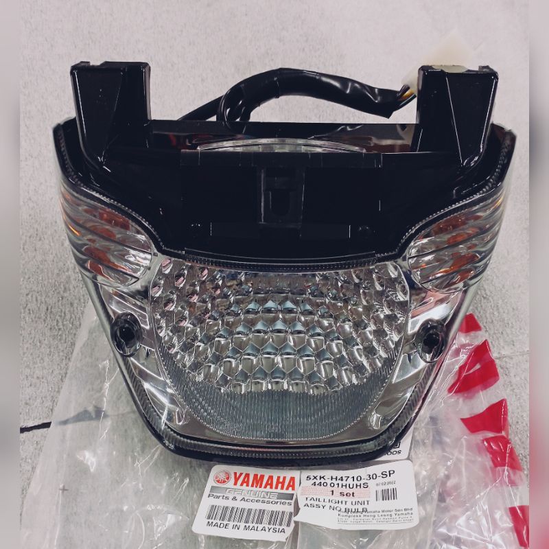 ไฟท้าย Yamaha Y125ZR (5XK-H4710-30-SP)