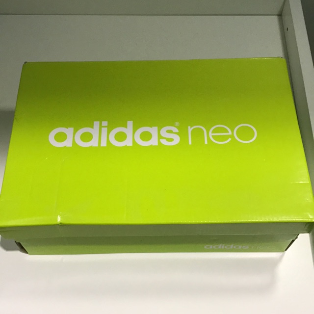 รองเท้า Adidas Neo Clean