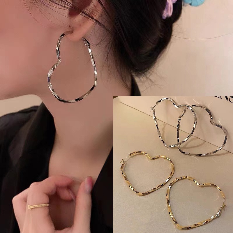 ส925 เงินเข็มโอ้อวดหัวใจรักต่างหูแฟชั่นอารมณ์รูปหัวใจต่างหูห่วง