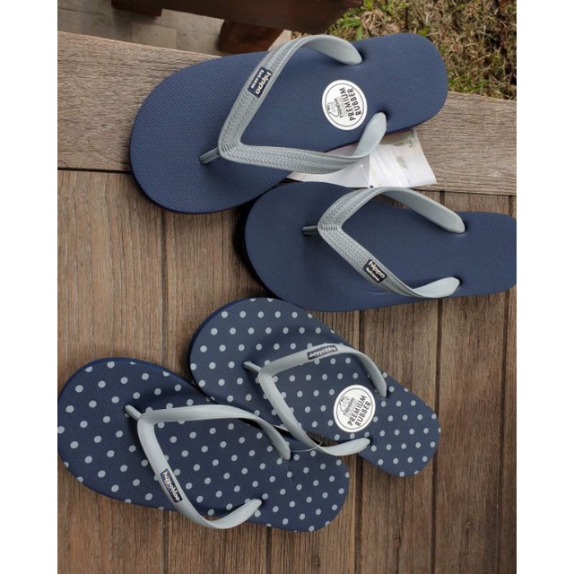 รองเท้าแตะ hippobloo กรมท่า-เทา