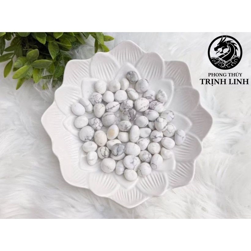 HOWLITE STONE USED IN PURIFYING, MEDITATION, YOGA, FENG SHUI