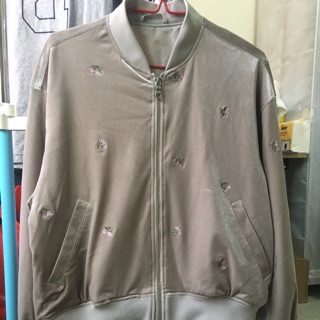 เสื้อJacket กำมะหยี่ Brand GU จากญี่ปุ่น