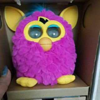 พร้อมส่ง ของเล่น ของขวัญ Furby เพื่อนคุย เชื่อมต่อกับ iphone ได้ เป็นแบบดิจจิต้อล