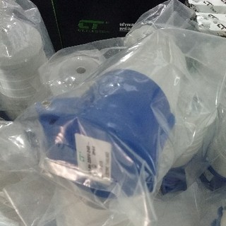 2P+E (213) กลางทาง 16A 220V พาวเวอร์ปลั๊ก (ตัวเมีย)