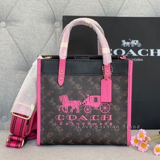 👑ผ่อน0%~แท้100%👑C8456 กระเป๋าสะพาย Coach Field Tote 22 With Horse And Carriage Print And Carriage Badge