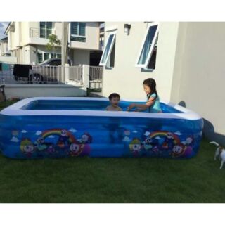 สระเป่าลมหมูน้อยน่ารัก