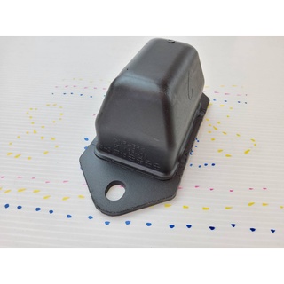 ยางกันกระแทกแหนบหลัง วีโก้,รีโว้ 4X2#48341-0K090 ****สินค้าถ่ายจากภาพจริง ไม่ตรงปกยินดีคืนเงิน****