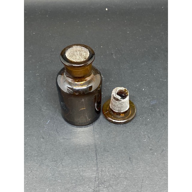 ขวดใส่สาร สีชาปากแคบจุกแก้ว Reagent bottle ขวดแก้ว 30ml รูปที่ 4