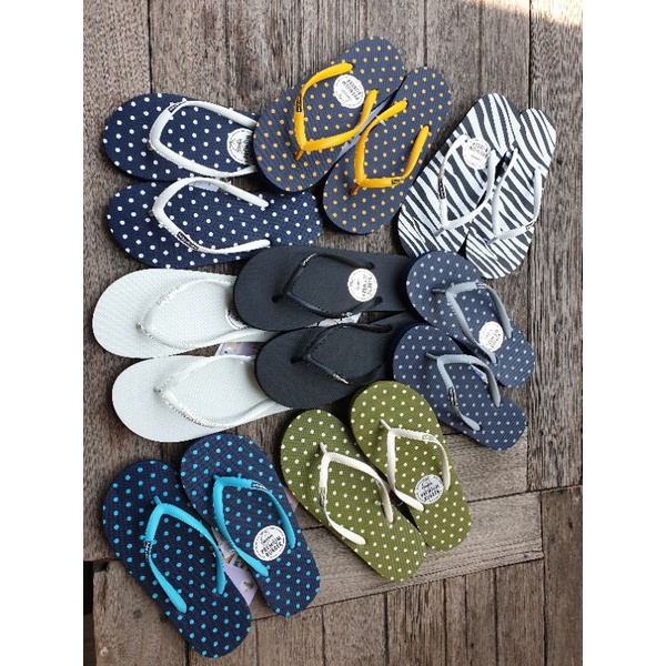 รองเท้าแตะ hippobloo คละสีสายเล็ก สินค้า