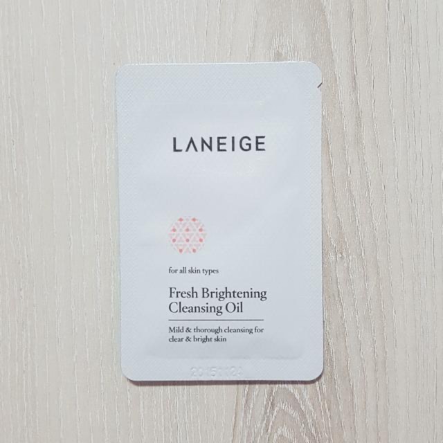 Laneige Fresh Brightening Cleansing Oil 4ml.
