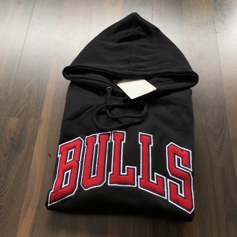 Hitam Chicago BULLS X MITCELL&NESS เสื้อฮู้ดสีดําเต็มแท็กปักเสื้อสเวตเตอร์นูนสามารถ