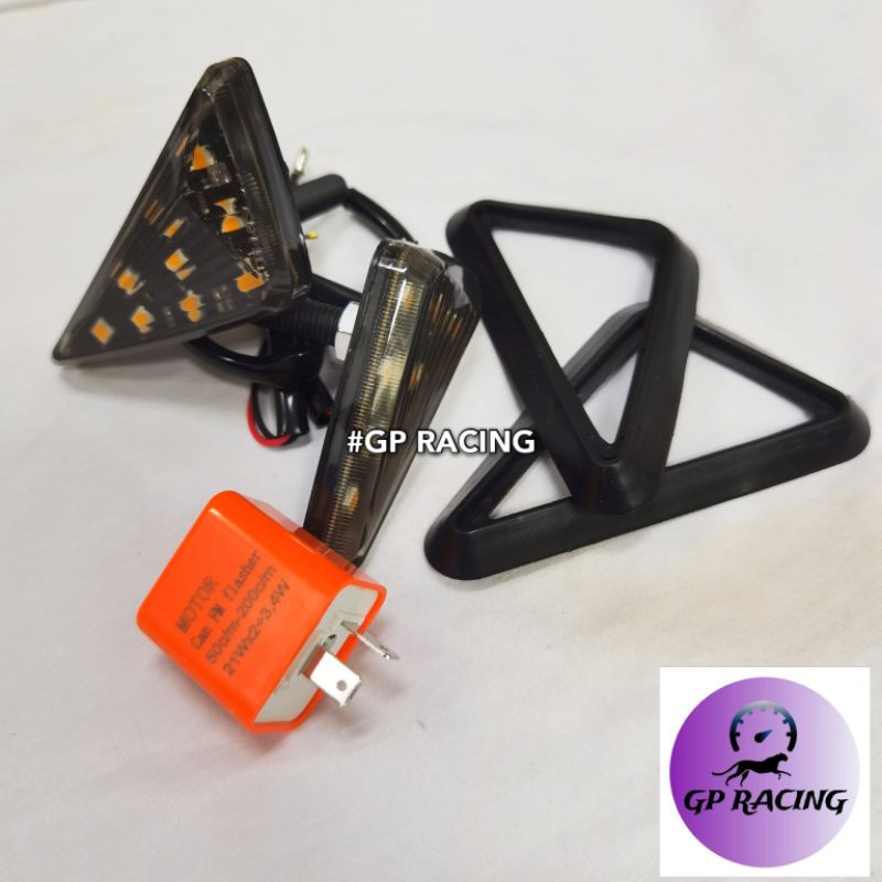 UNIVERSAL FRONT SIGNAL LED Y15 Y15ZR RS150 R15 + ป้าย RELAY