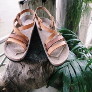 Leather Sandals ใส่ได้ทั้งแบบรัดส้นและรองเท้าแตะ