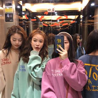 【CHAOYICHU】เสื้อกันหนาว oversize เสื้อสเวตเตอร์ผู้หญิงเกาหลี เสื้อกันหนาว คอกลม ทรงหลวม สไตล์เกาหลี สำหรับผู้หญิง เส้อื คู่