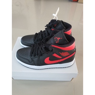 รองเท้า Air Jordan 1MID แท้ Pink/Black UK4.5