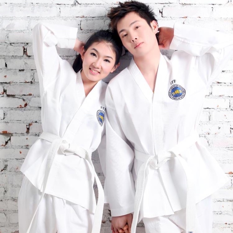 A11# ชุดITF ชุดเทควันโด คาราเต้ ชุดเทควันโดเด็ก ผู้ใหญ่ ชุดเทควันโด้ ชุดปีใหม่ คริสมาส